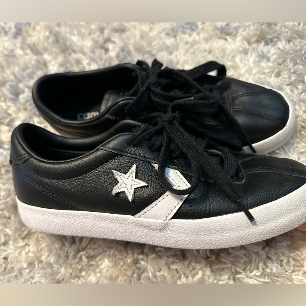 Converse Leather upper Size Women 5.5, Men 4. Black and White. Gum bottoms. EUC - Picture 4 of 9